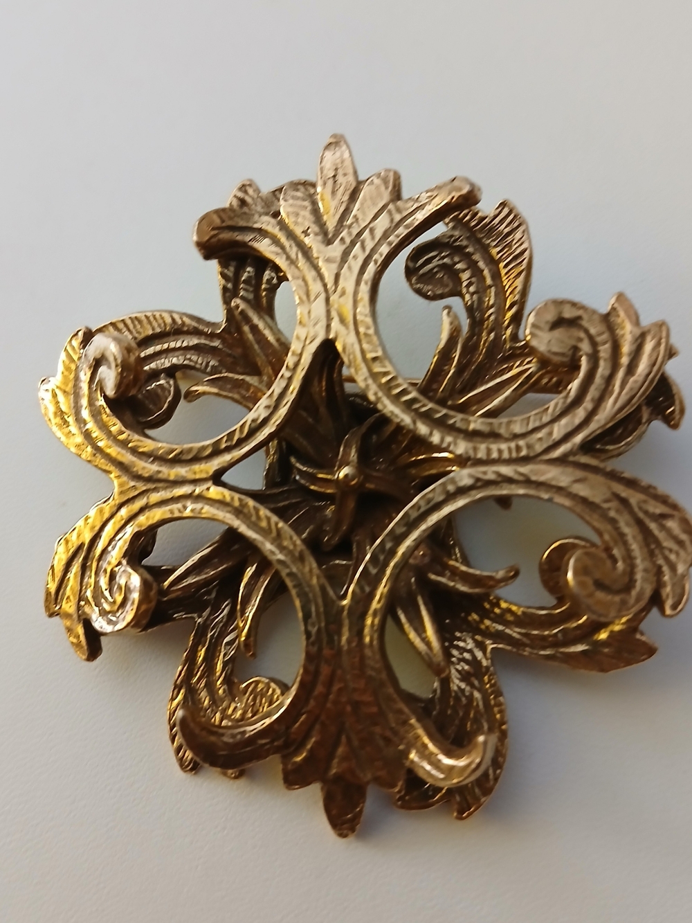 Vintage Signed Benedikt NY Gold-Tone Floral Filigree Brooch